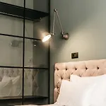 아보카멘토 부티크 룸스 4*